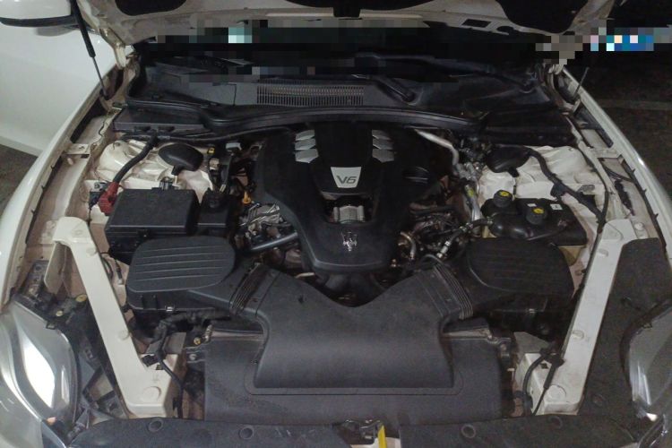 Used Maserati President  Engine Bay