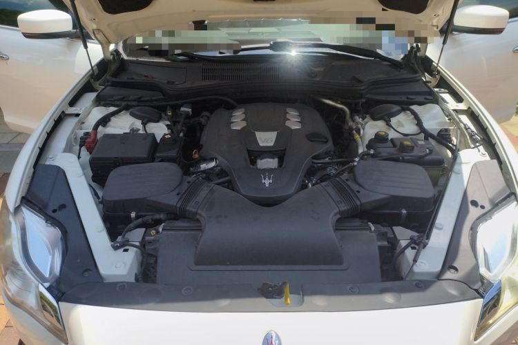 Used Maserati President 2013 3.0T Standard Model Engine Bay