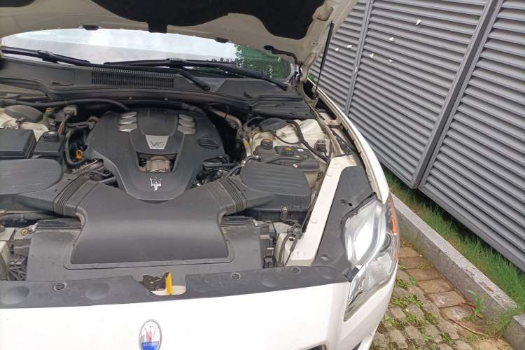 Used Maserati President 2013 3.0T Standard Model Engine Bay Left