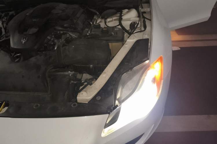 Used Maserati President 2013 3.0T Standard Model Engine Bay Left