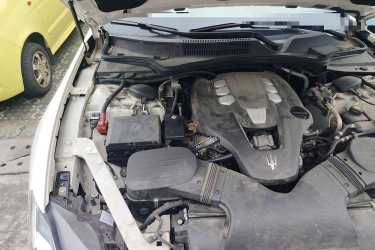 Used Maserati President 2013 3.0T Standard Model Engine Bay Right