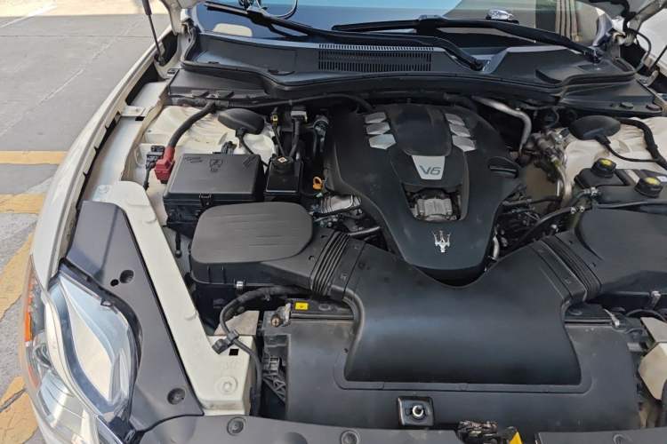 Used Maserati President 2013 3.0T Standard Model Engine Bay Right