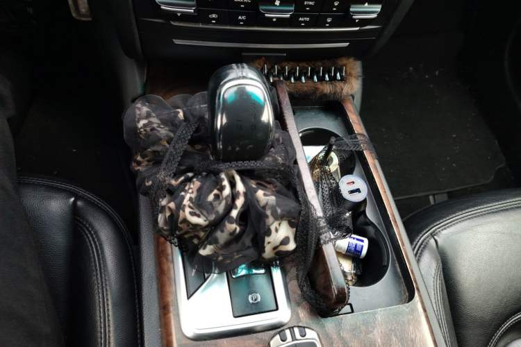 Used Maserati President 2013 3.0T Standard Model Gear Lever
