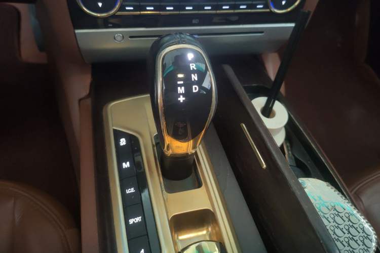 Used Maserati President 2013 3.0T Standard Model Gear Lever