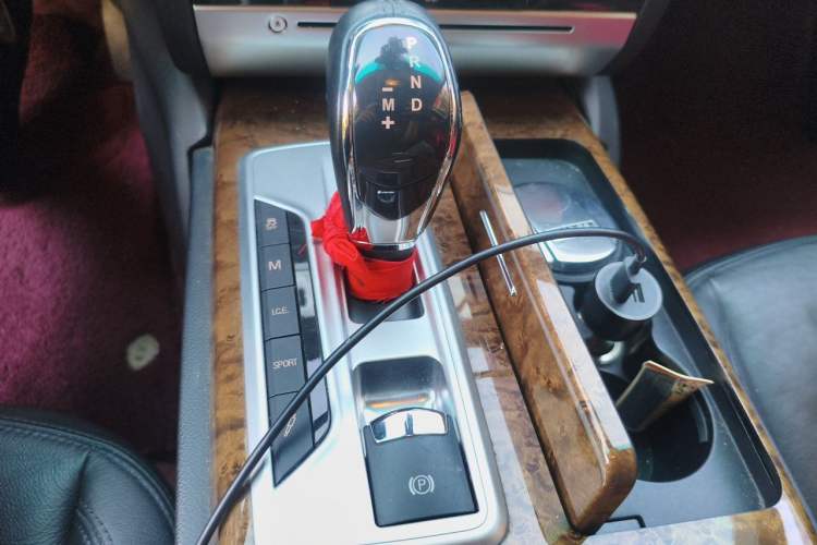 Used Maserati President 2013 3.0T Standard Model Gear Lever