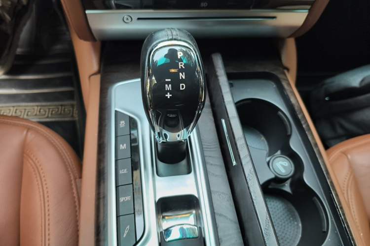 Used Maserati President 2013 3.0T Standard Model Gear Lever