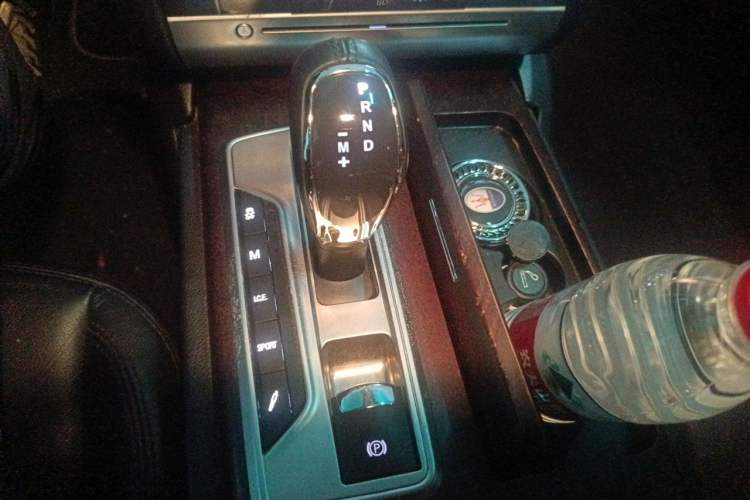 Used Maserati President 2013 3.0T Standard Model Gear Lever