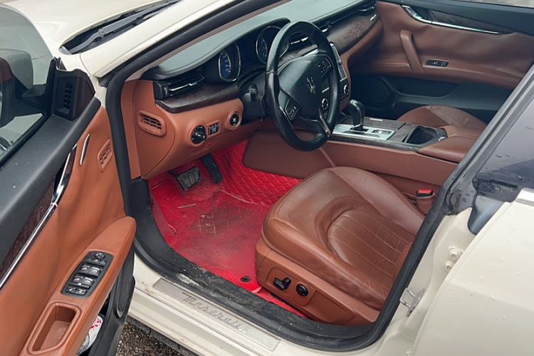 Used Maserati President 2013 3.0T Standard Model Interior 2