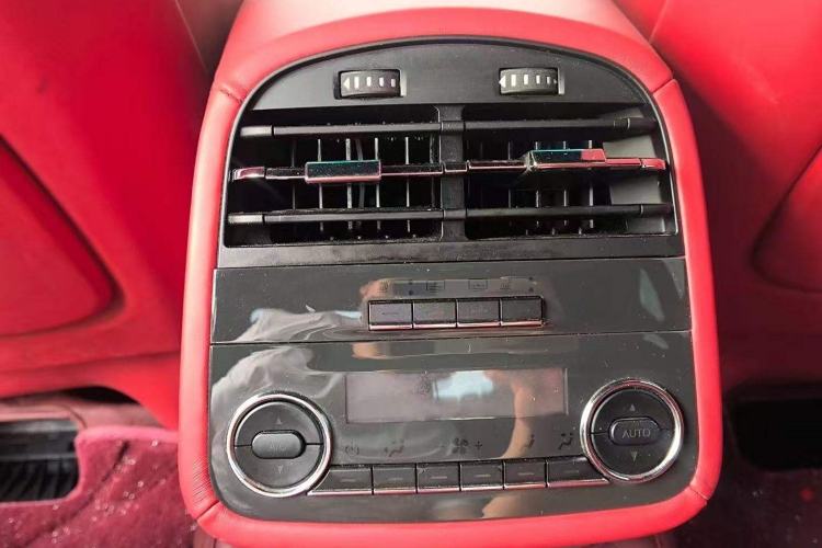 Used Maserati President 2013 3.0T Standard Model Interior 2