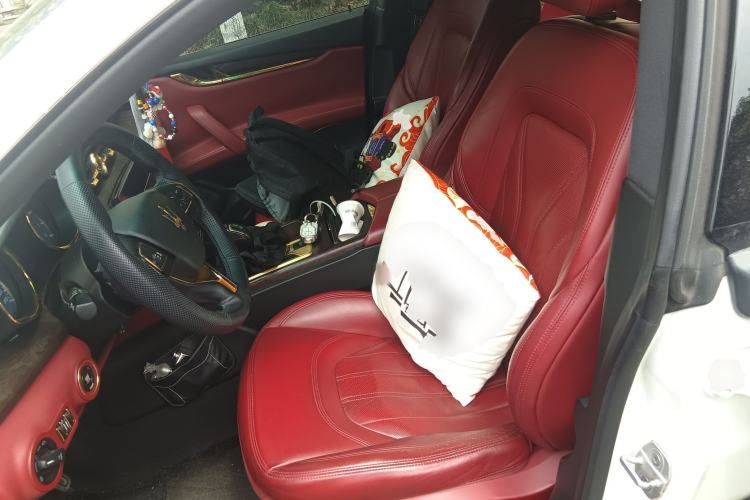 Used Maserati President 2013 3.0T Standard Model Left Front Seat