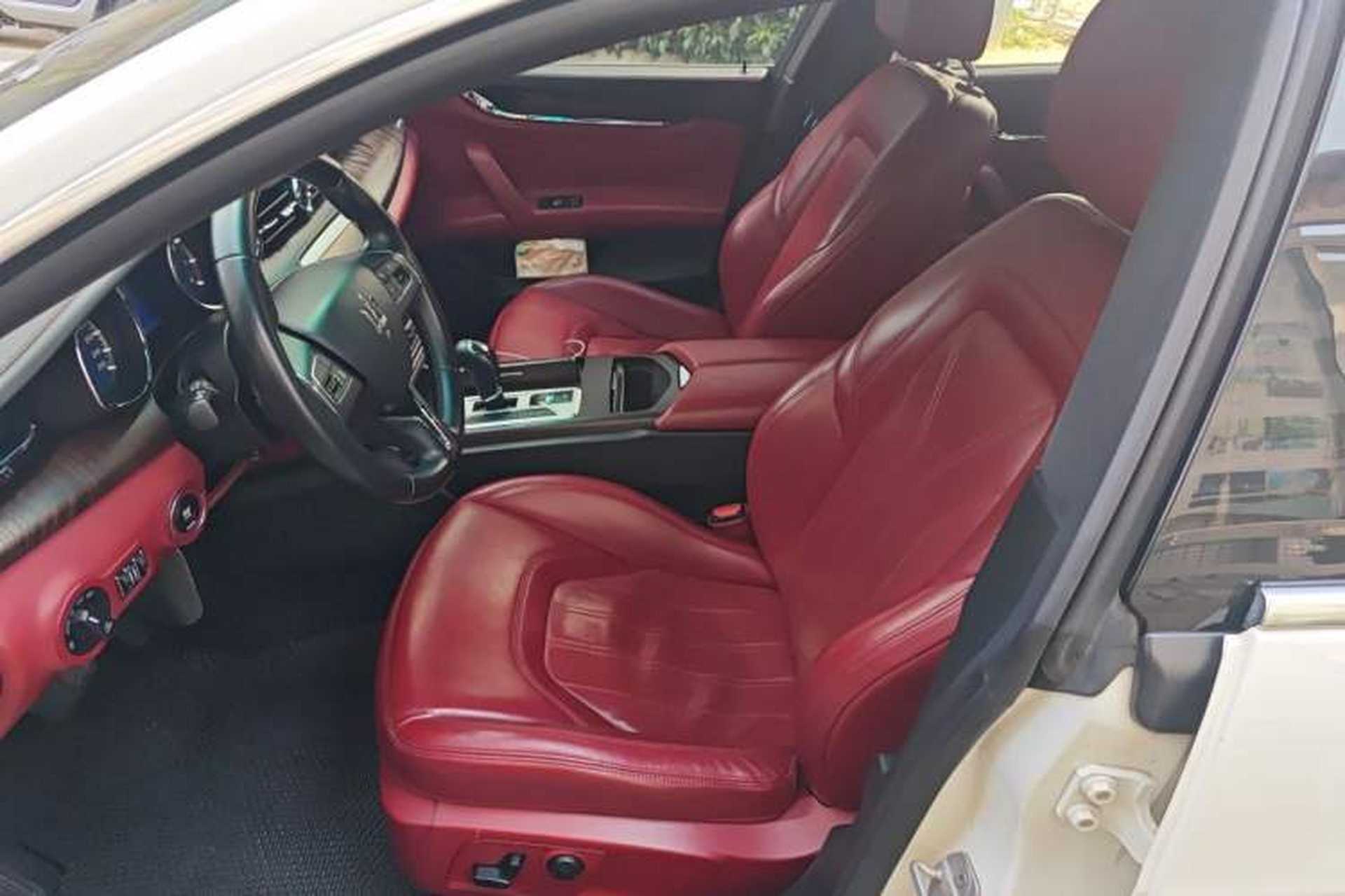 Used Maserati President 2013 3.0T Standard Model Left Front Seat