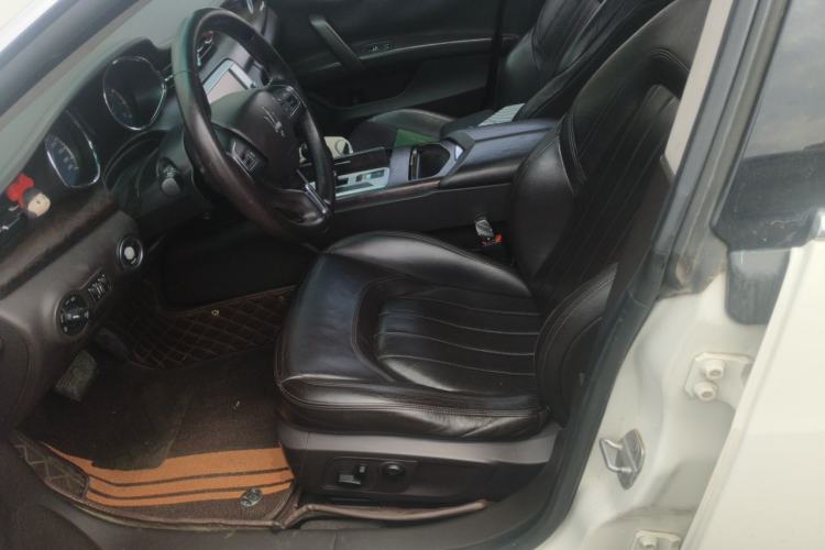 Used Maserati President 2013 3.0T Standard Model Left Front Seat
