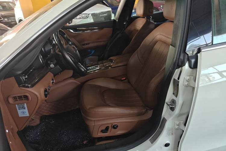 Used Maserati President 2013 3.0T Standard Model Left Front Seat