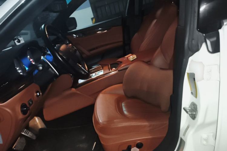 Used Maserati President 2013 3.0T Standard Model Left Front Seat