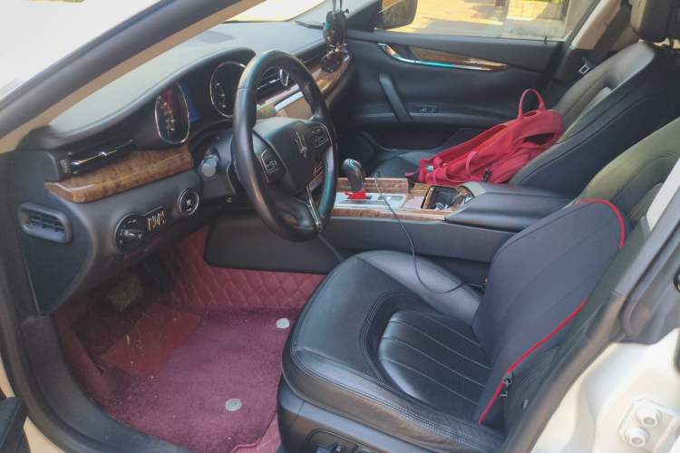 Used Maserati President 2013 3.0T Standard Model Left Front Seat