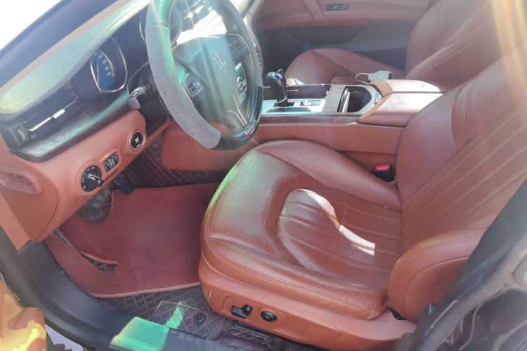 Used Maserati President 2013 3.0T Standard Model Left Front Seat