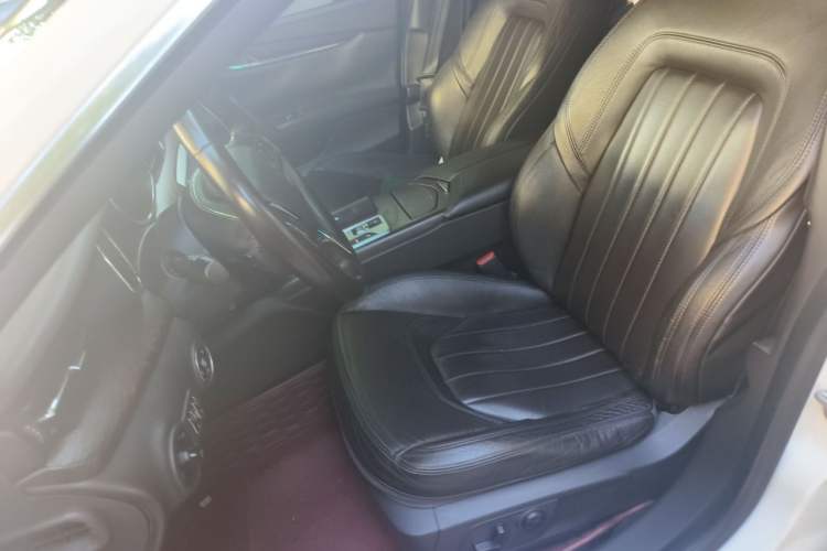 Used Maserati President 2013 3.0T Standard Model Left Front Seat