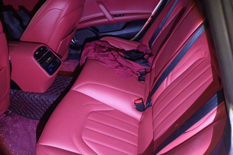 Used Maserati President  Left Rear Seat