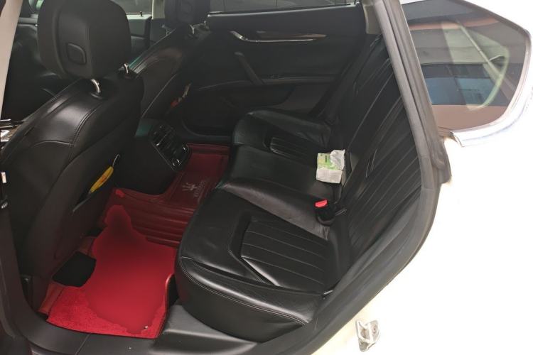 Used Maserati President 2013 3.0T Standard Model Left Rear Seat