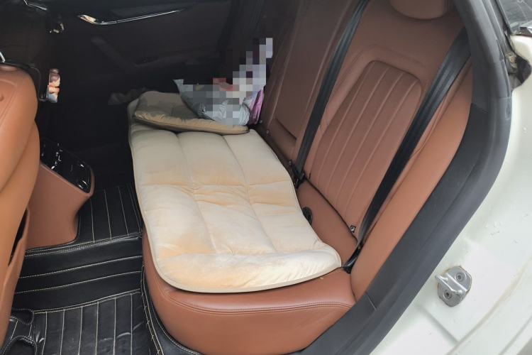 Used Maserati President 2013 3.0T Standard Model Left Rear Seat