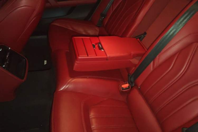 Used Maserati President 2013 3.0T Standard Model Left Rear Seat