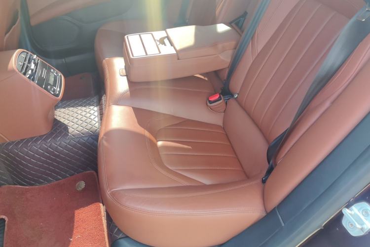 Used Maserati President 2013 3.0T Standard Model Left Rear Seat