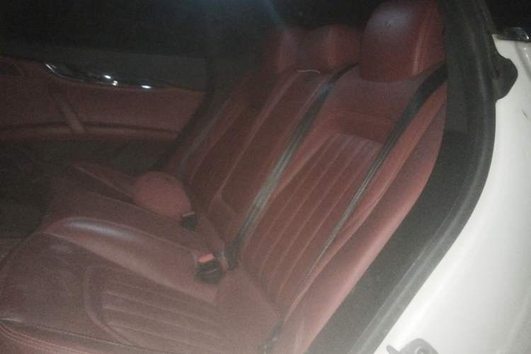 Used Maserati President 2013 3.0T Standard Model Left Rear Seat