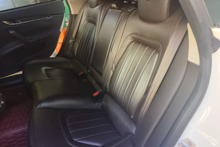 Used Maserati President 2013 3.0T Standard Model Left Rear Seat