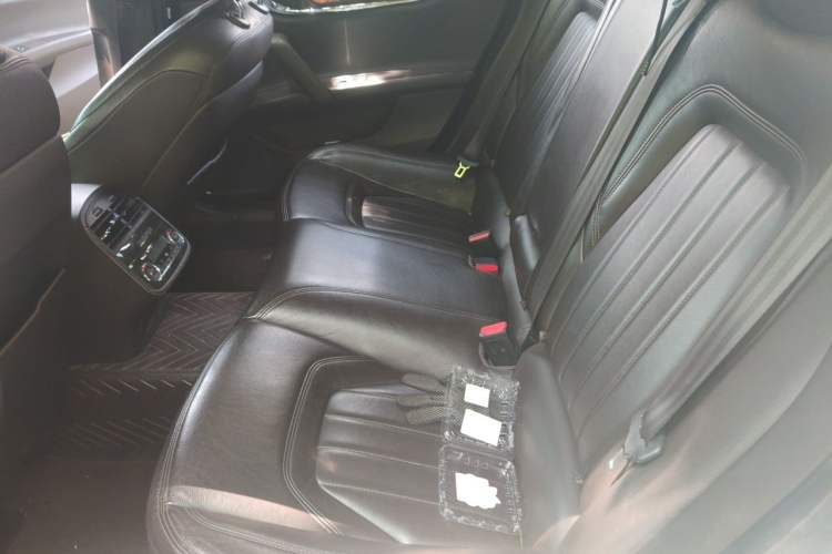 Used Maserati President 2013 3.0T Standard Model Left Rear Seat
