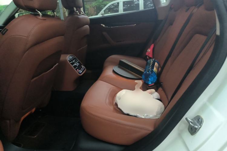 Used Maserati President 2013 3.0T Standard Model Left Rear Seat