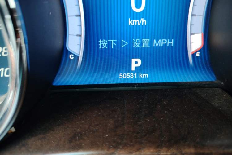 Used Maserati President 2013 3.0T Standard Model Odometer Close Up
