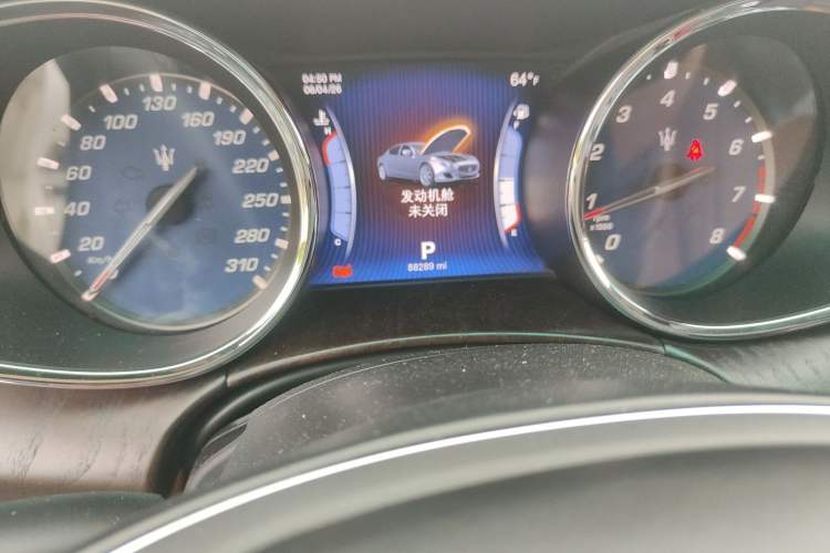 Used Maserati President 2013 3.0T Standard Model Odometer Close Up
