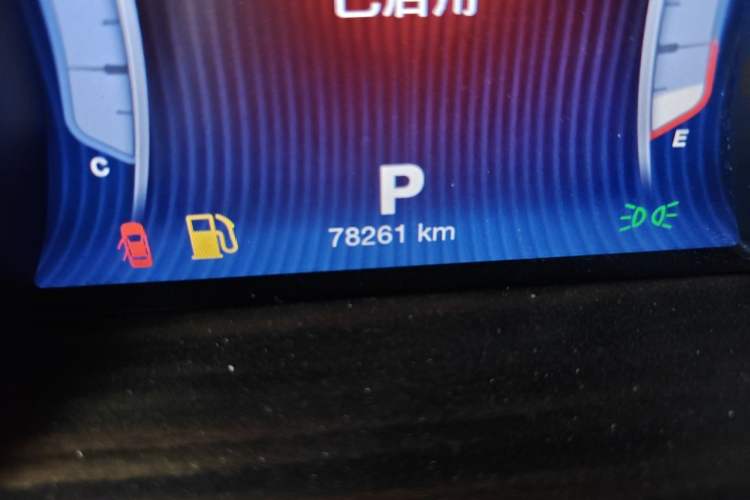 Used Maserati President 2013 3.0T Standard Model Odometer Close Up