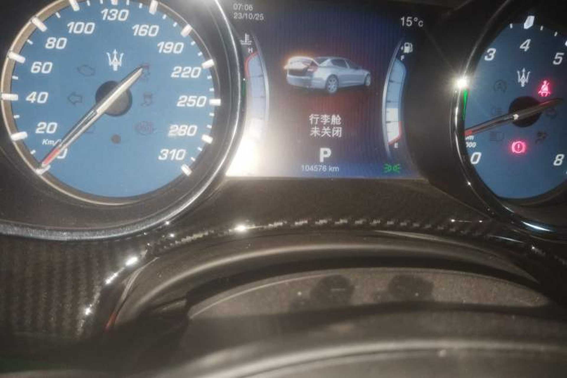 Used Maserati President 2013 3.0T Standard Model Odometer Close Up