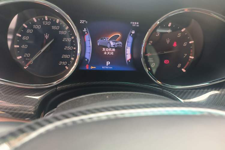 Used Maserati President 2013 3.0T Standard Model Odometer Close Up