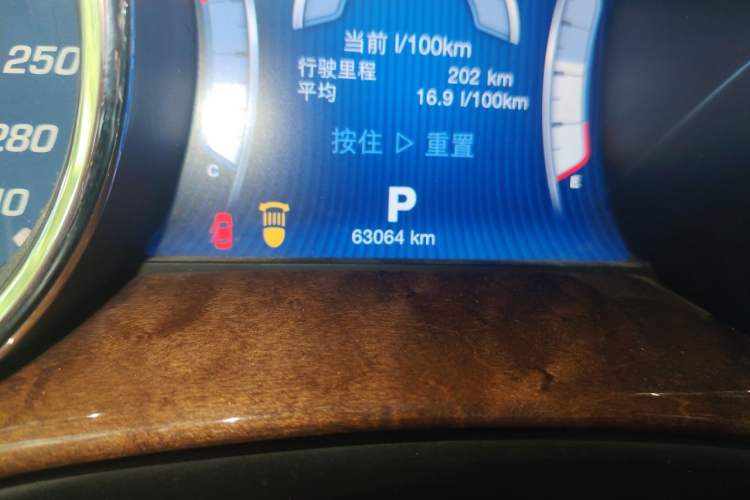 Used Maserati President 2013 3.0T Standard Model Odometer Close Up