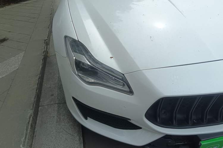 Used Maserati President 2013 3.0T Standard Model Right Front Headlight
