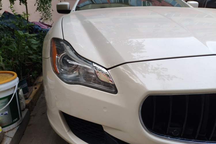 Used Maserati President 2013 3.0T Standard Model Right Front Headlight