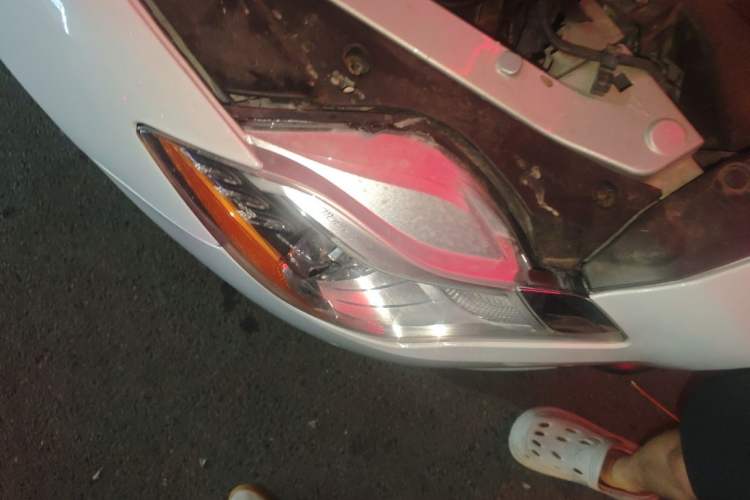 Used Maserati President 2013 3.0T Standard Model Right Front Headlight