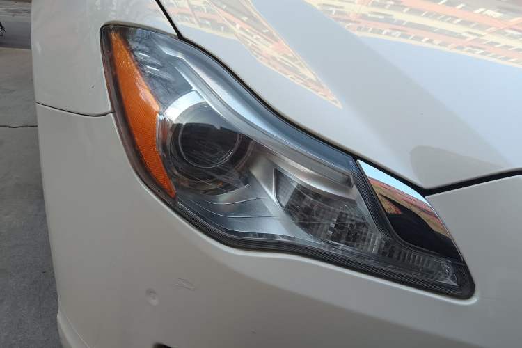 Used Maserati President 2013 3.0T Standard Model Right Front Headlight