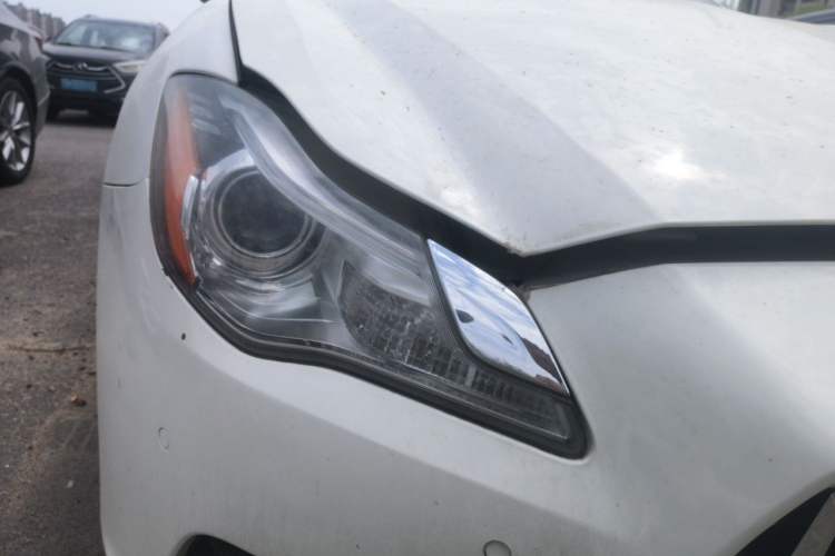 Used Maserati President 2013 3.0T Standard Model Right Front Headlight
