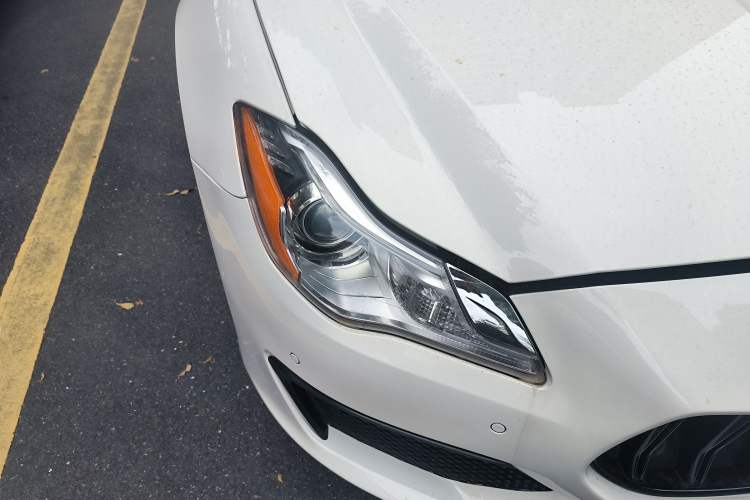 Used Maserati President 2013 3.0T Standard Model Right Front Headlight