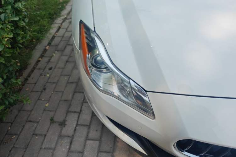Used Maserati President 2013 3.0T Standard Model Right Front Headlight