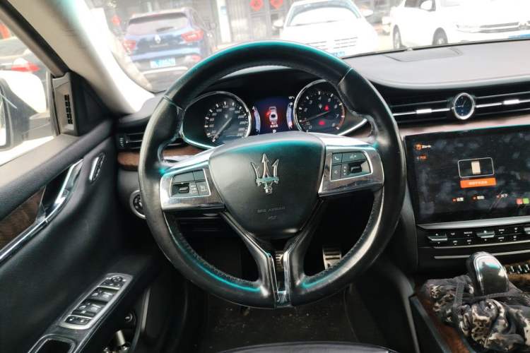 Used Maserati President 2013 3.0T Standard Model Steering Wheel