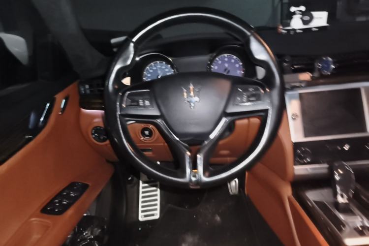 Used Maserati President 2013 3.0T Standard Model Steering Wheel