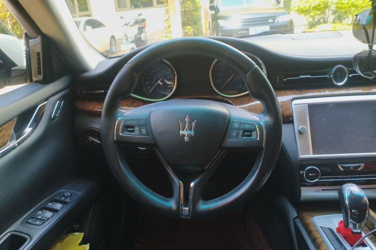 Used Maserati President 2013 3.0T Standard Model Steering Wheel