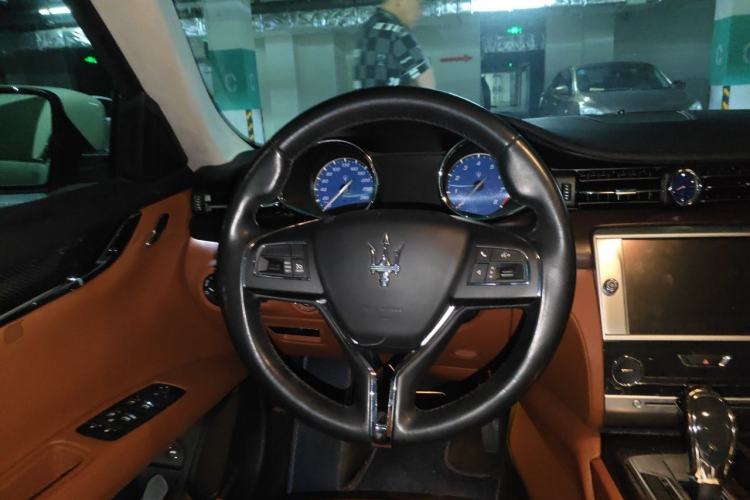 Used Maserati President 2013 3.0T Standard Model Steering Wheel