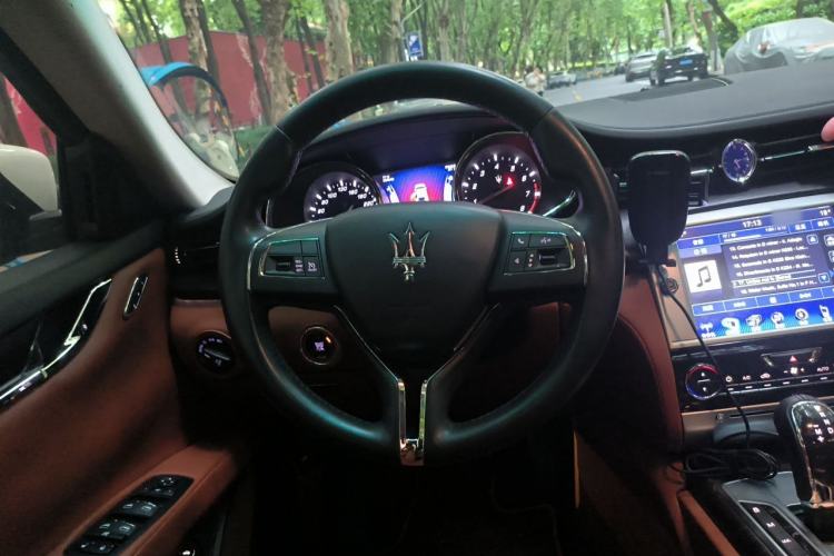 Used Maserati President 2013 3.0T Standard Model Steering Wheel