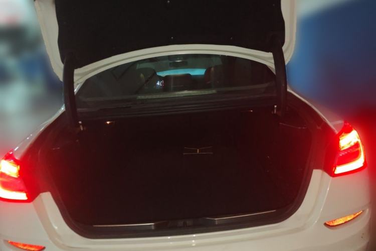 Used Maserati President 2013 3.0T Standard Model Trunk