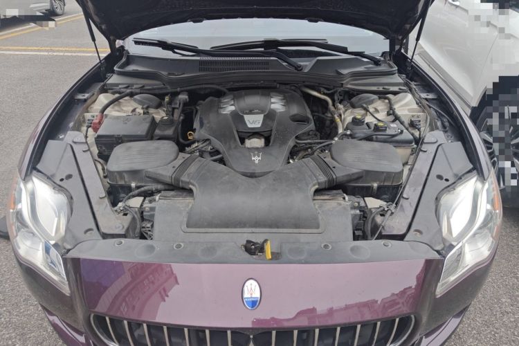 Used Maserati President 2013 3.0T Standard Model Engine Bay